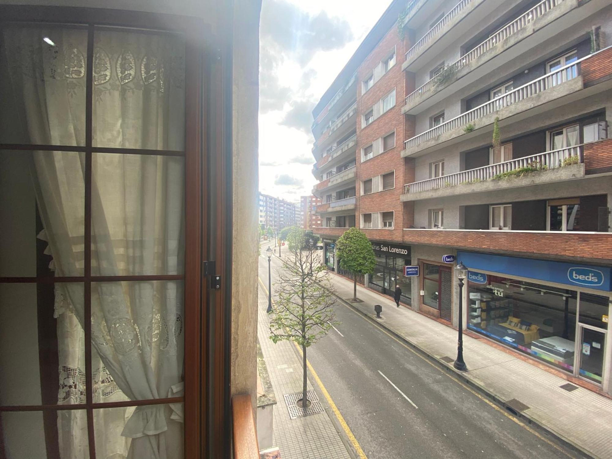- Avda La Costa Gijon