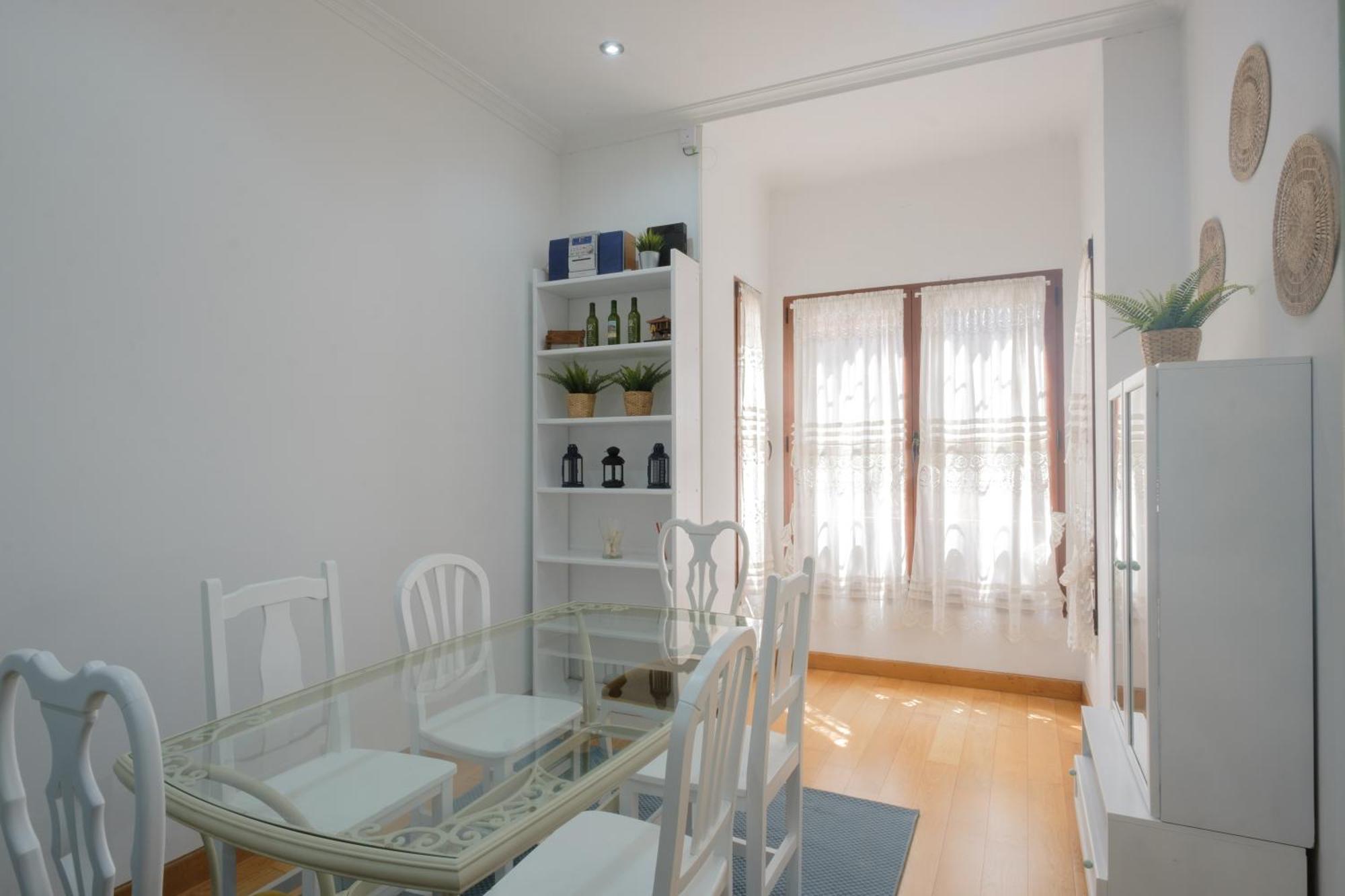 Apartment - Avda La Costa