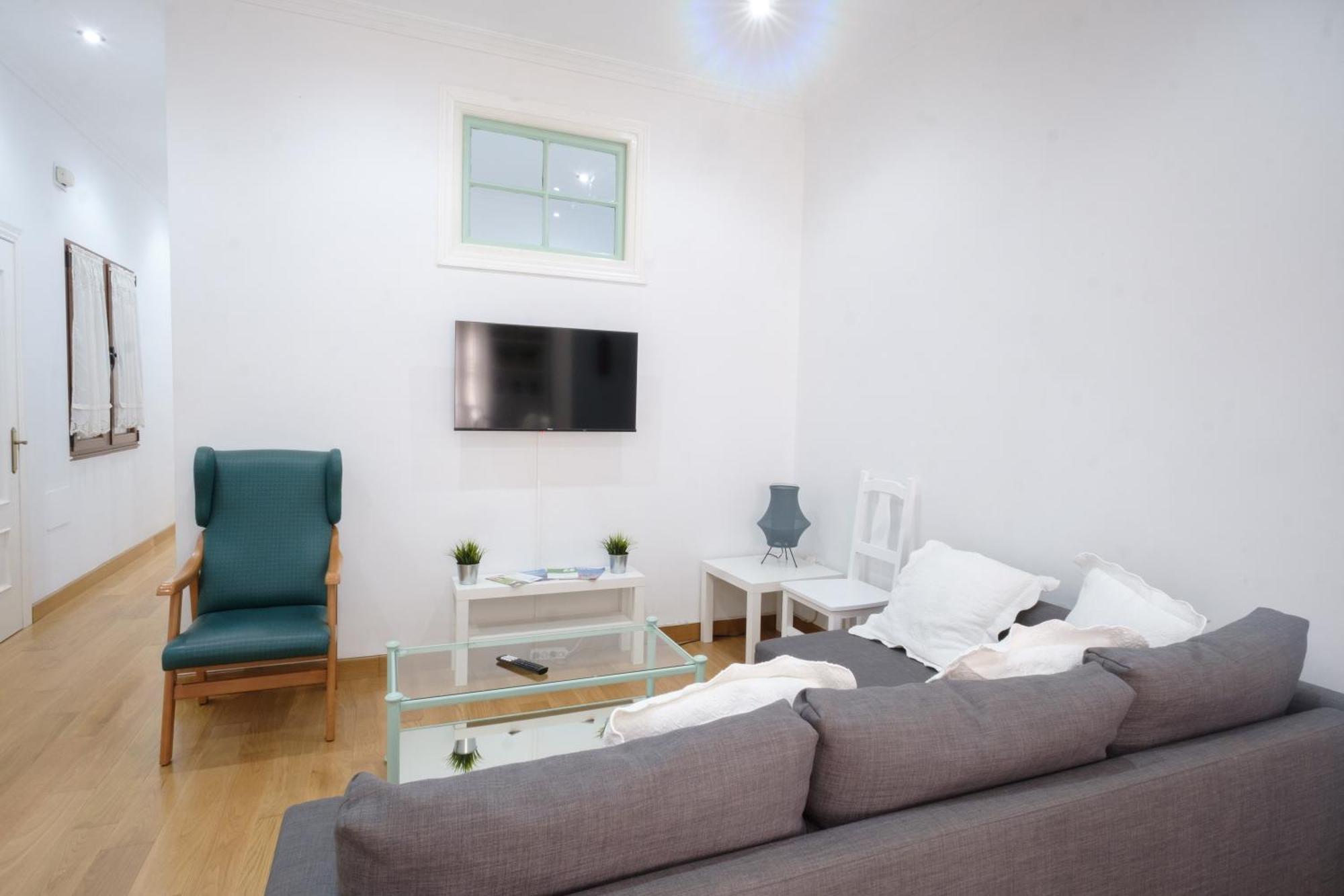 Apartment - Avda La Costa *